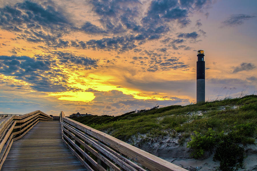 Oak Island lighthouse at dawn